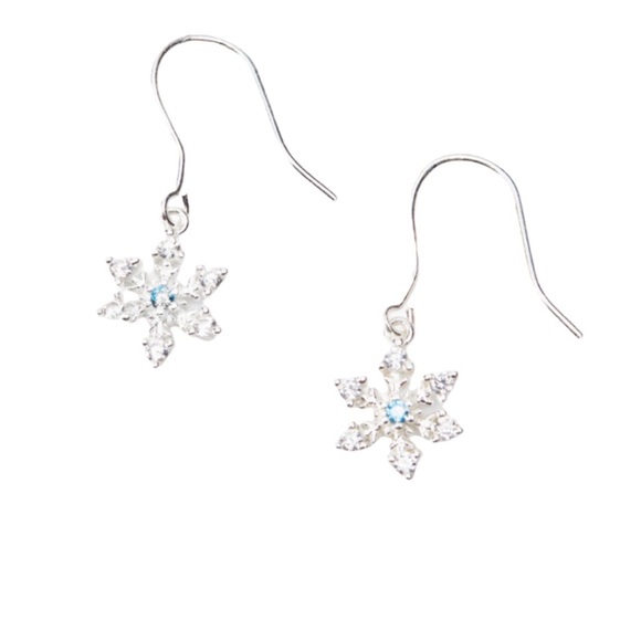 BNWT Claire’s Sterling Silver 925 Cubic Zirconia Snowflake Earrings - Picture 2 of 3